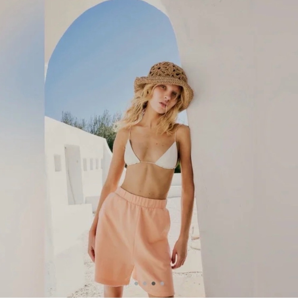 Free People Free-est 2 piece Stella Terry Short Set.
New with tags. - Picture 3 of 8